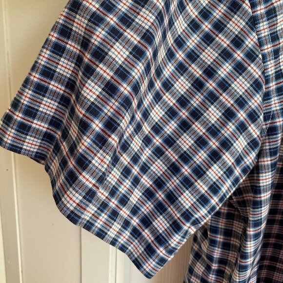 Tommy Hilfiger Plaid short sleeve Men's Button Up Logo/Crest NWOT - Picture 3 of 8